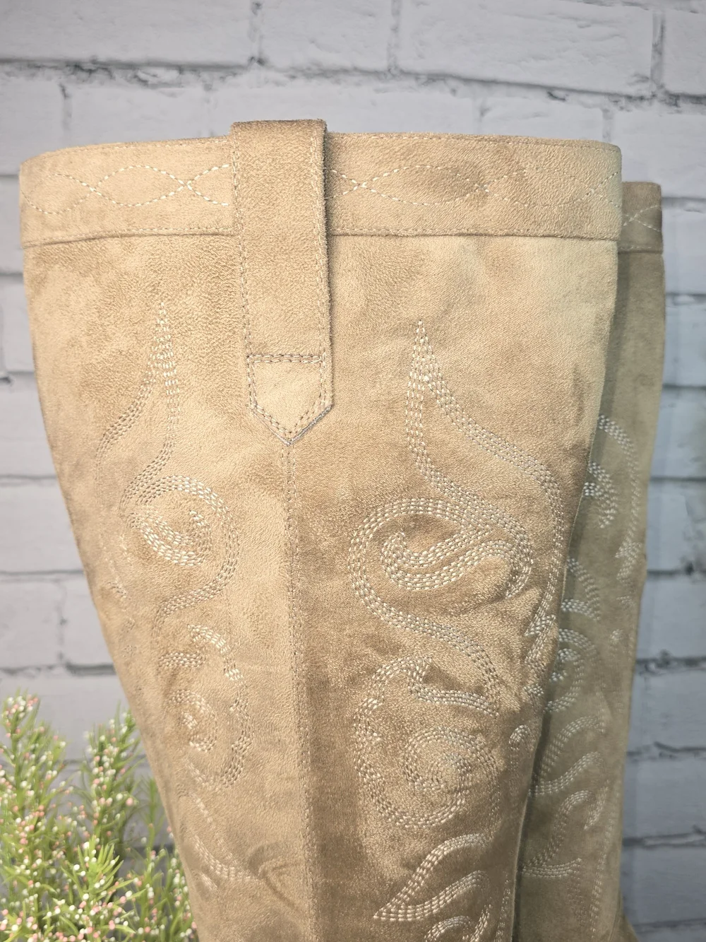WOMENS OVER THE KNEE WESTERN BOOTS TAN SIZE 11 FAUX SUEDE HEELED WIDE CALF